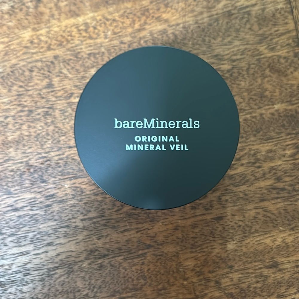 MINERAL VEIL® SETTING POWDER BROAD SPECTRUM SPF 25 NIB